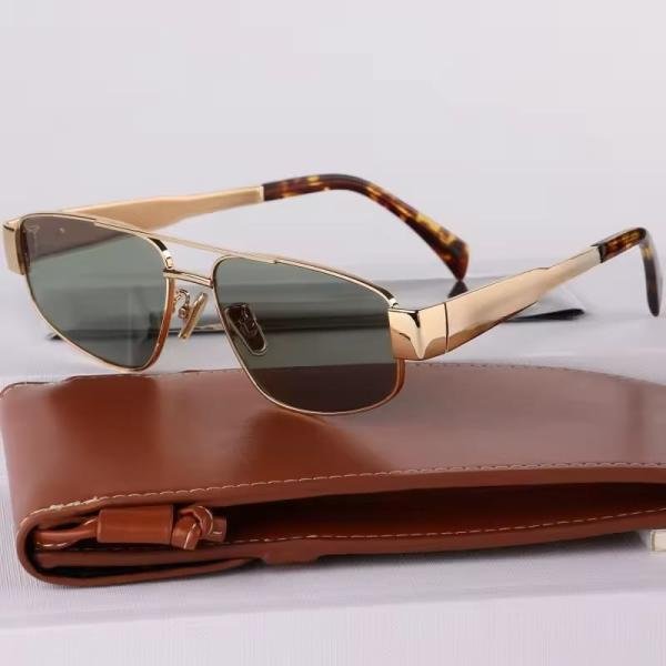 Classic Aviator Sunglasses